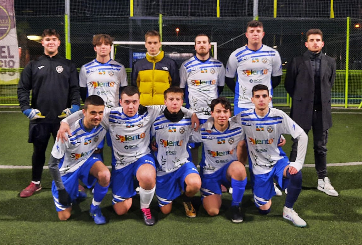 club kit photo