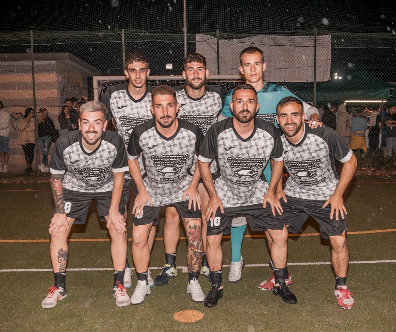 club kit photo