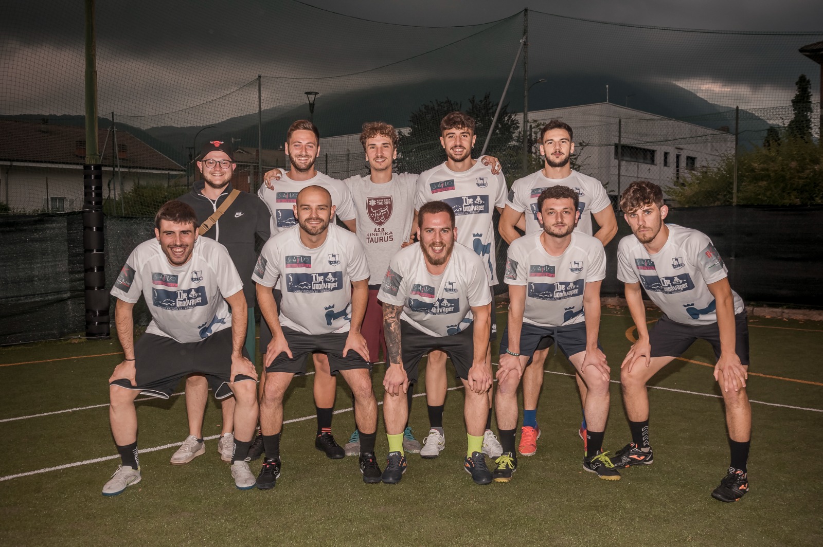 club kit photo