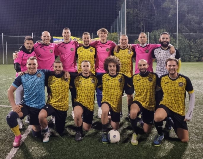 club kit photo