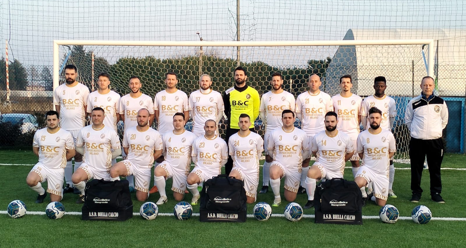 club kit photo