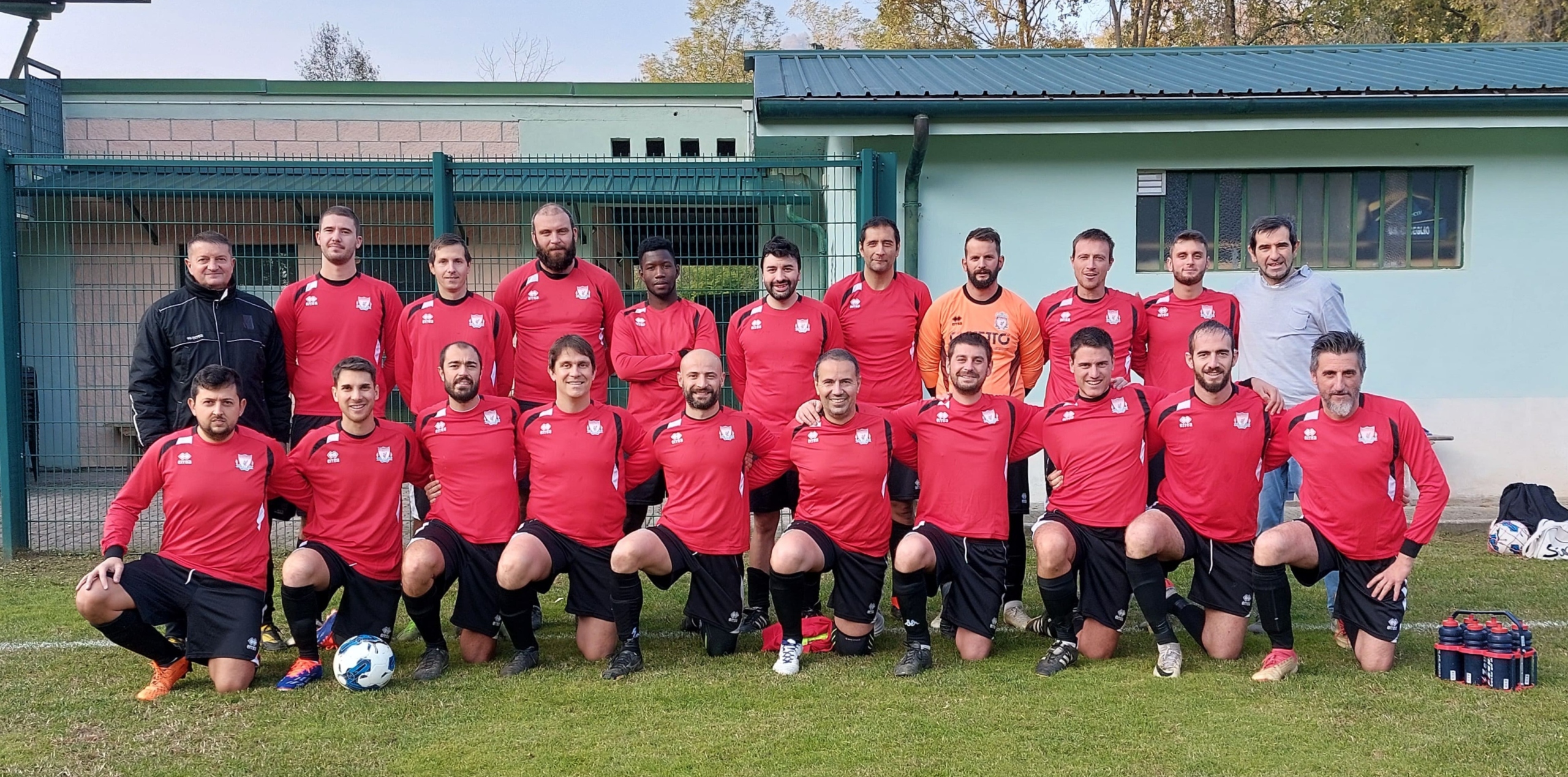 club kit photo