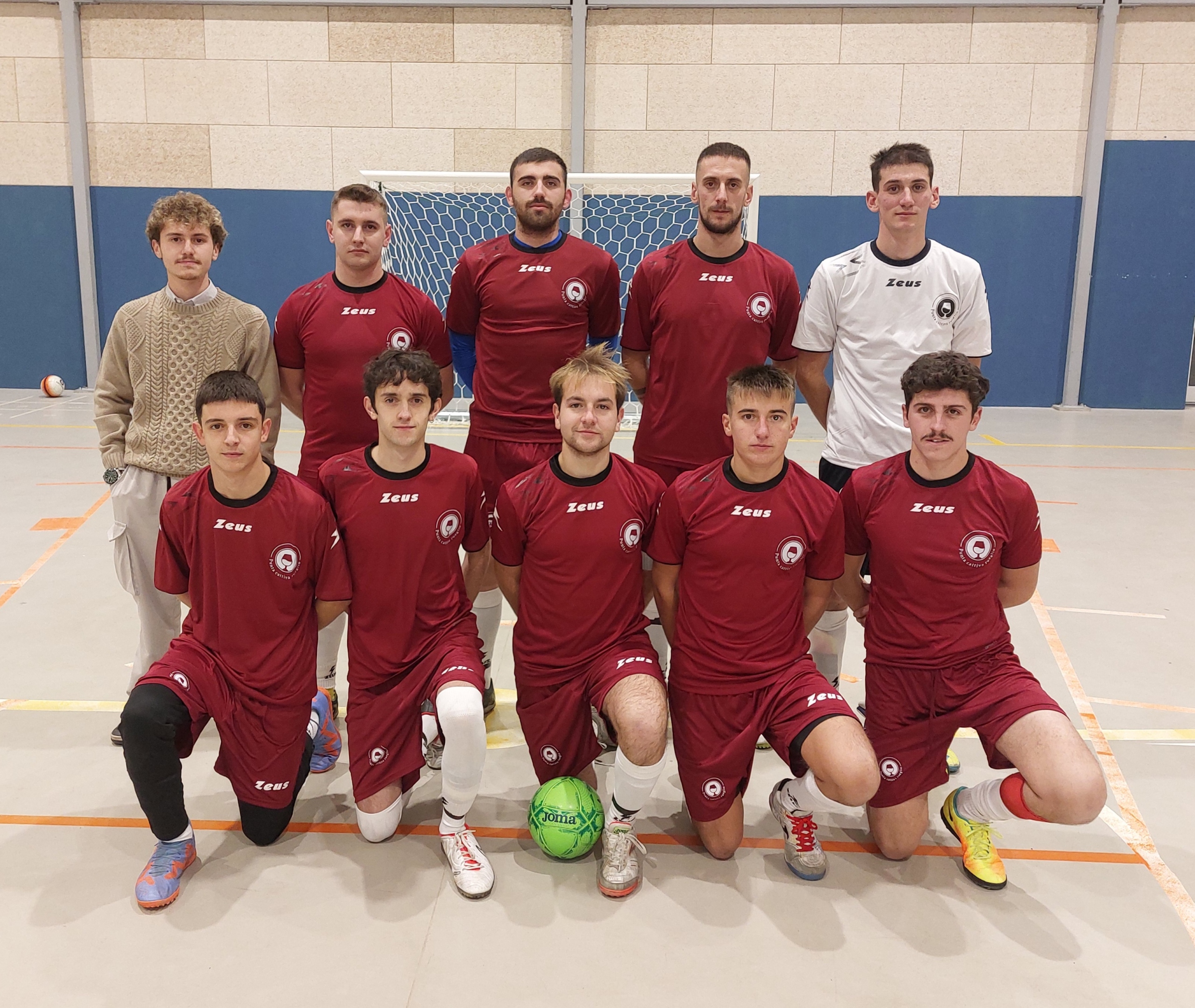 club kit photo