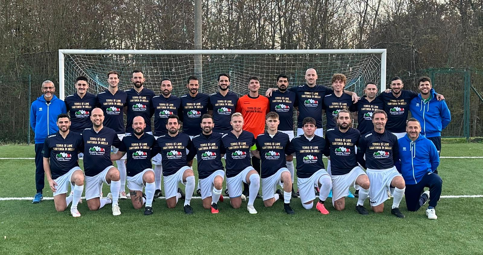club kit photo