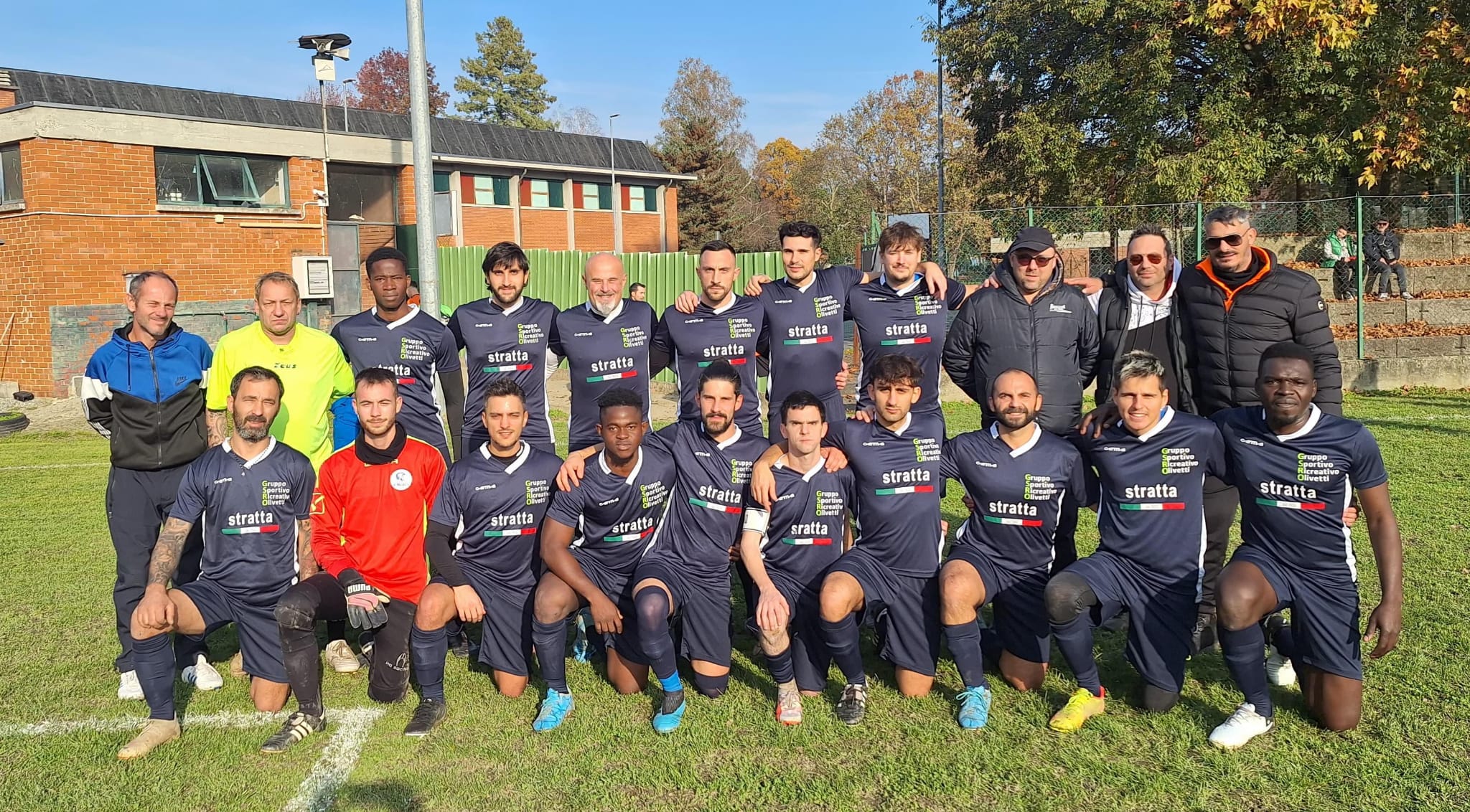 club kit photo