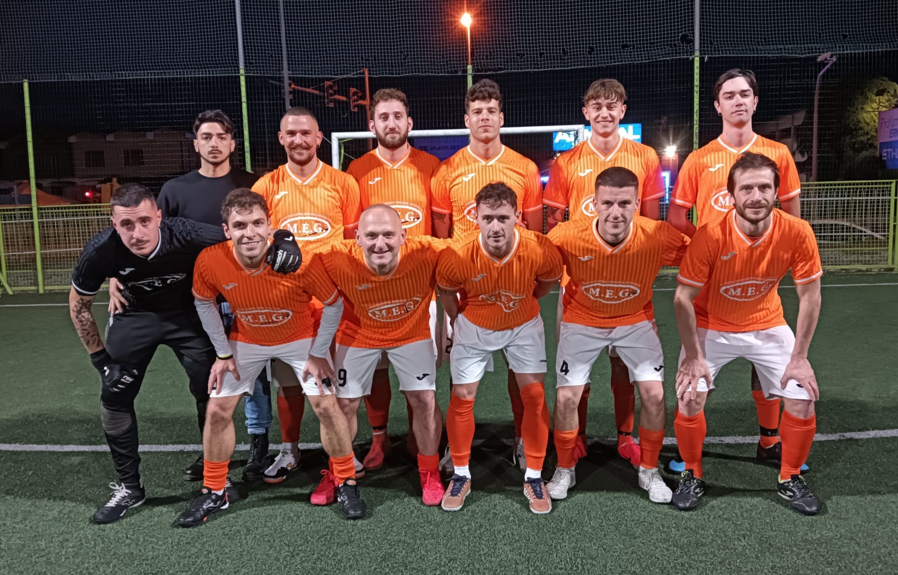 club kit photo