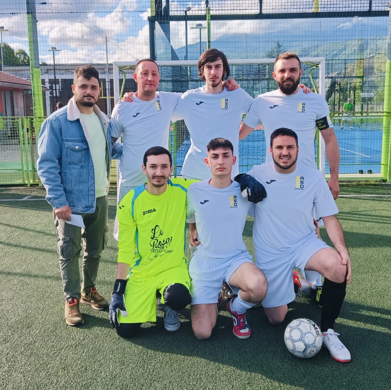 club kit photo