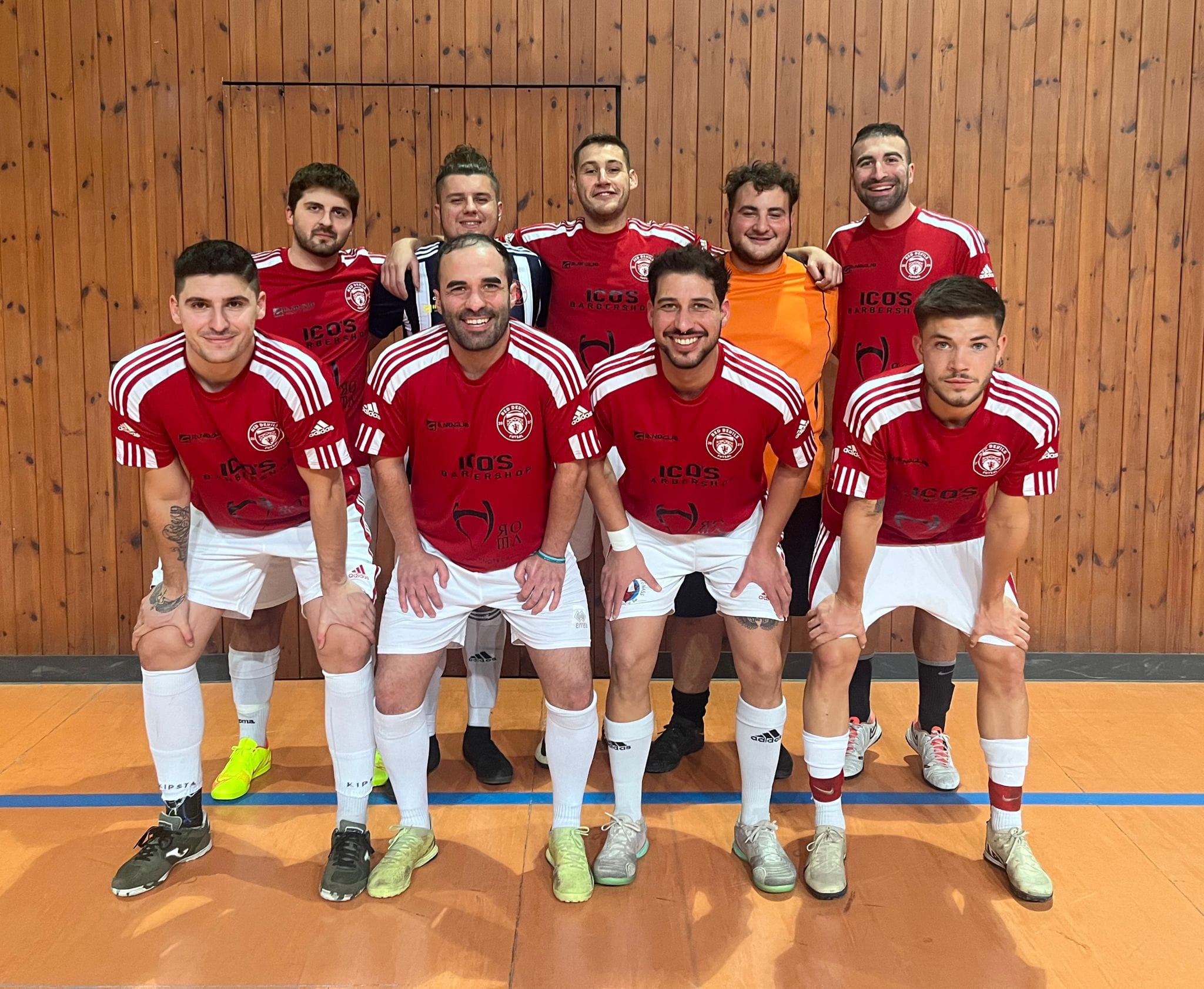 club kit photo