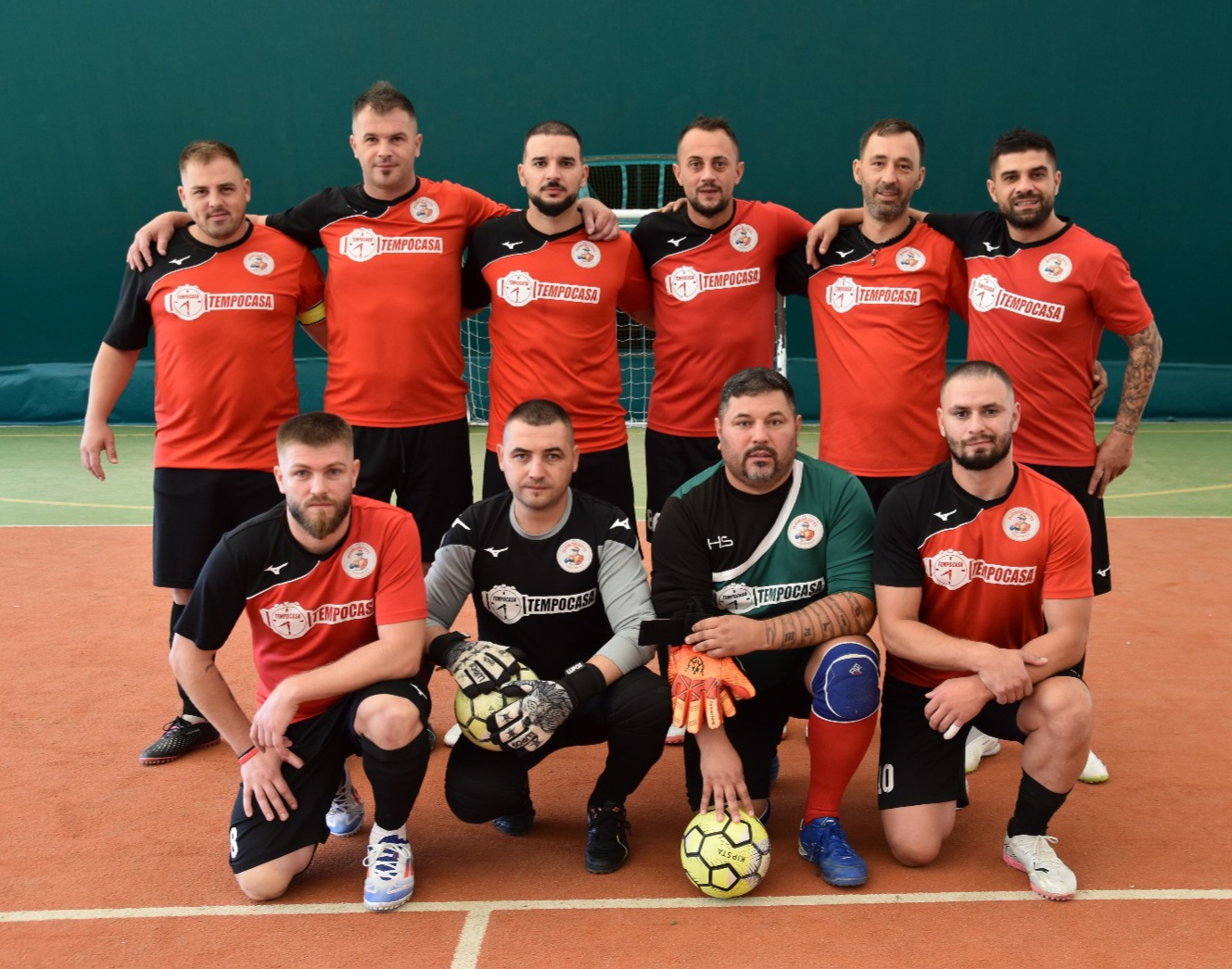 club kit photo