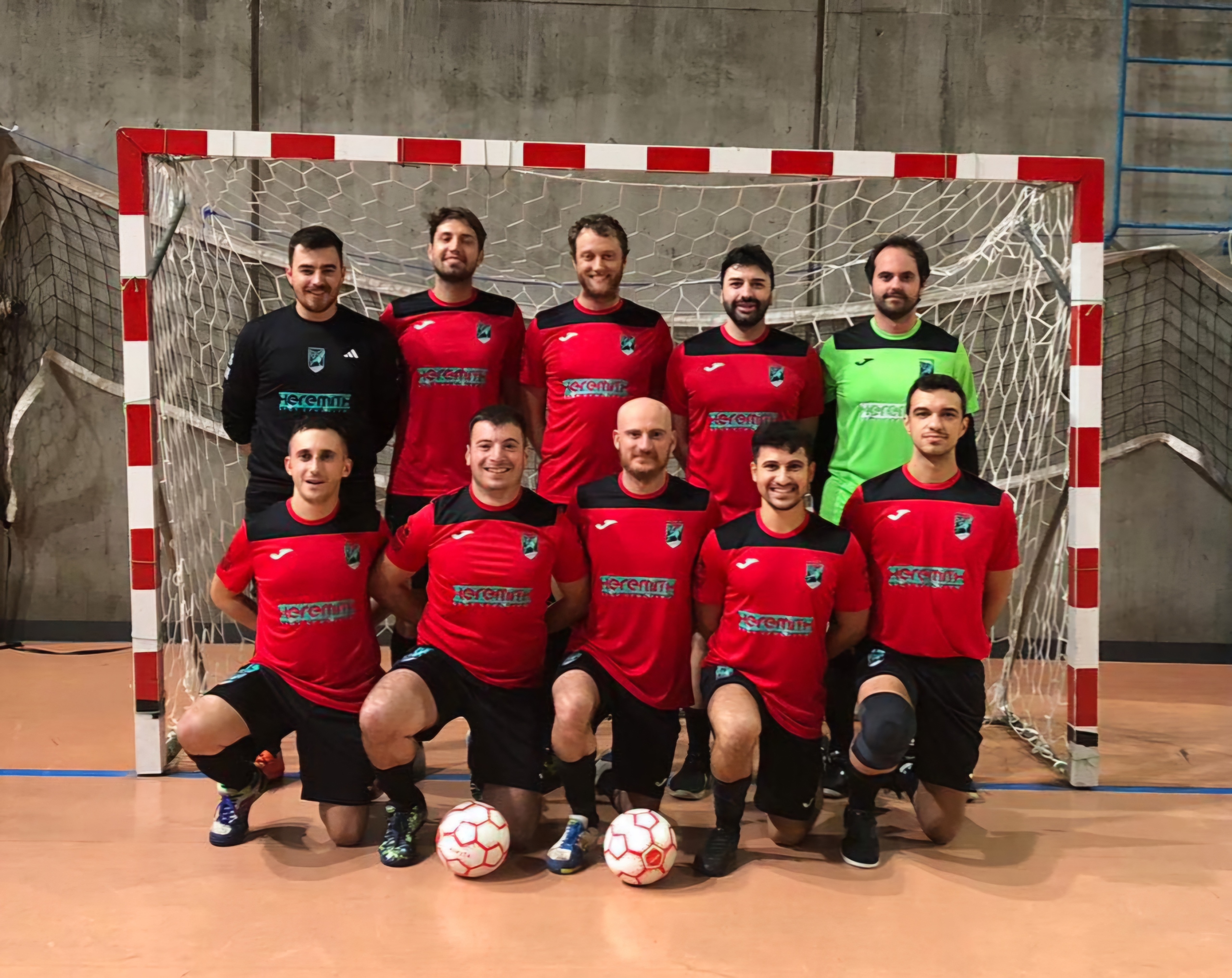 club kit photo