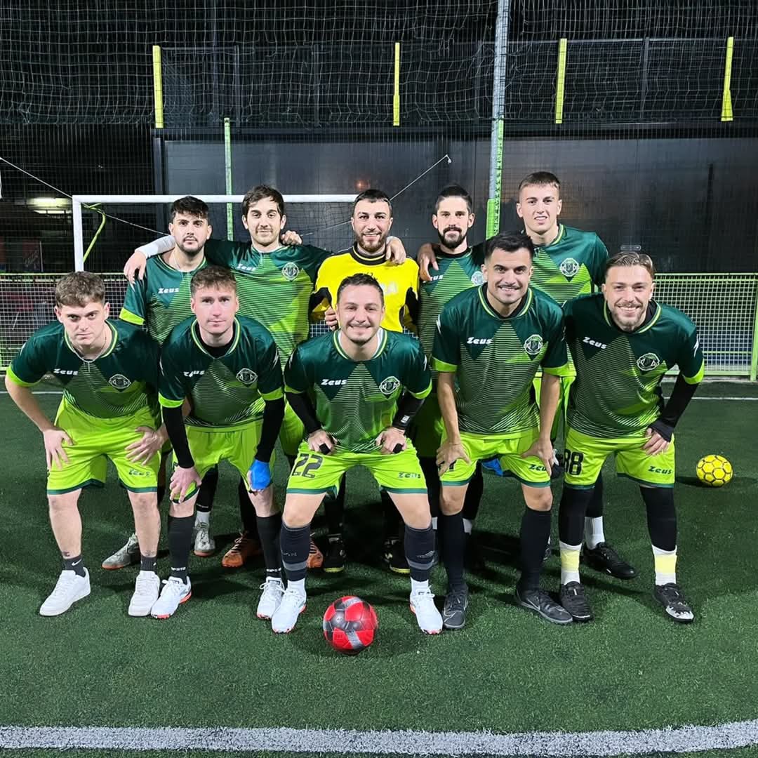 club kit photo