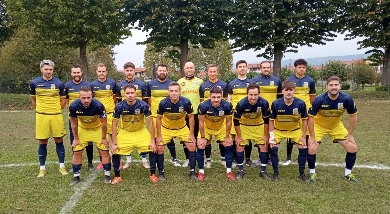 club kit photo