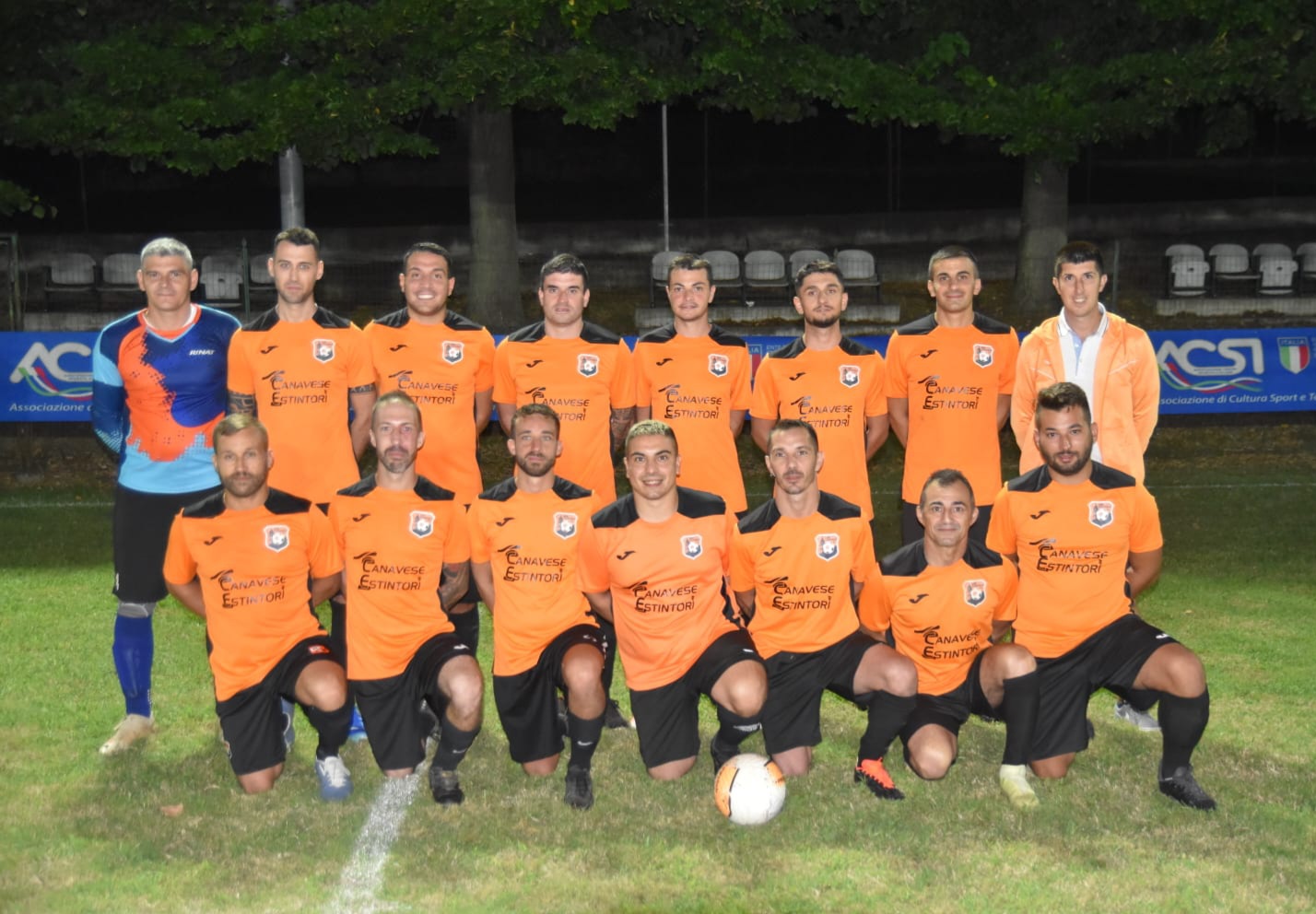 club kit photo