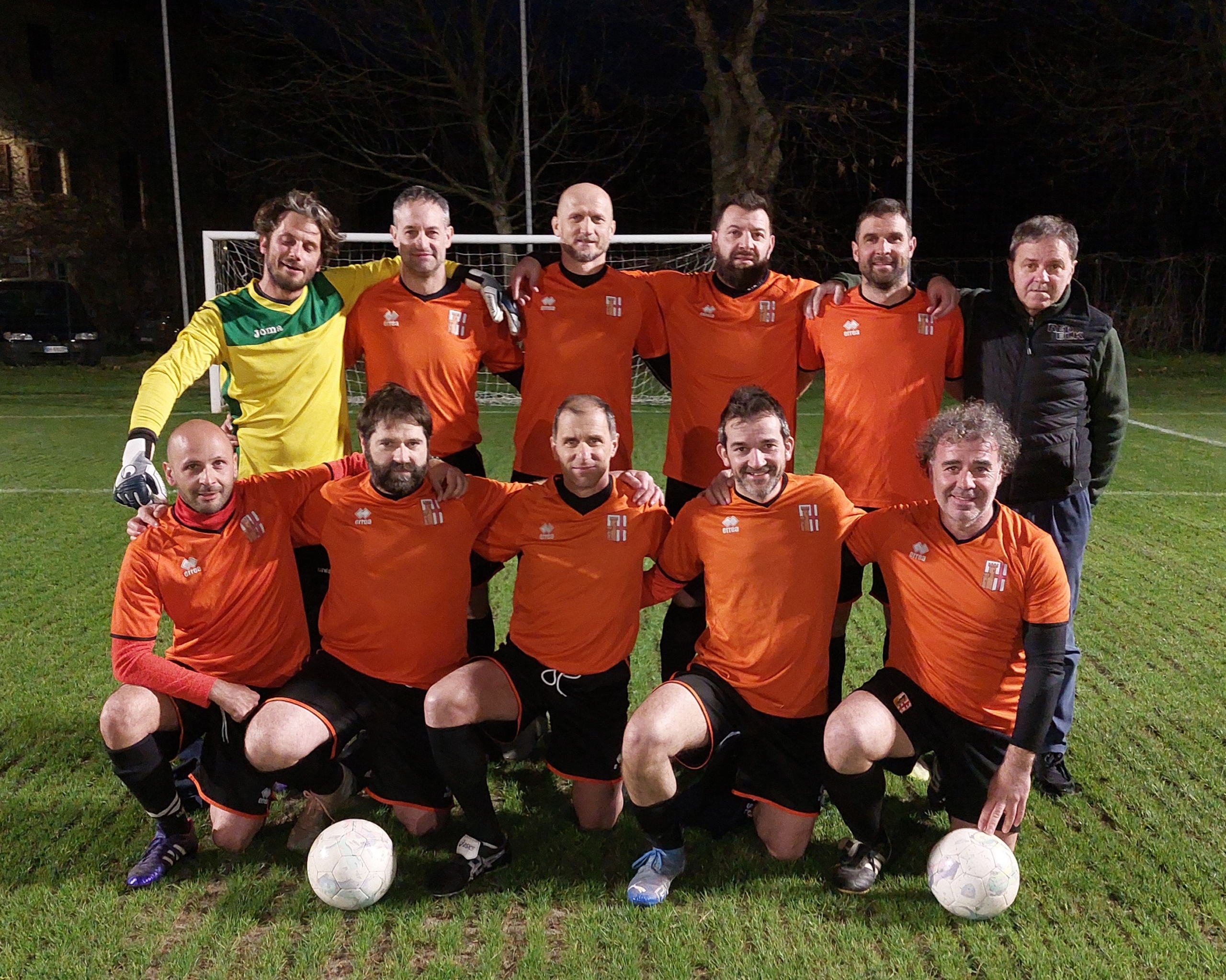 club kit photo
