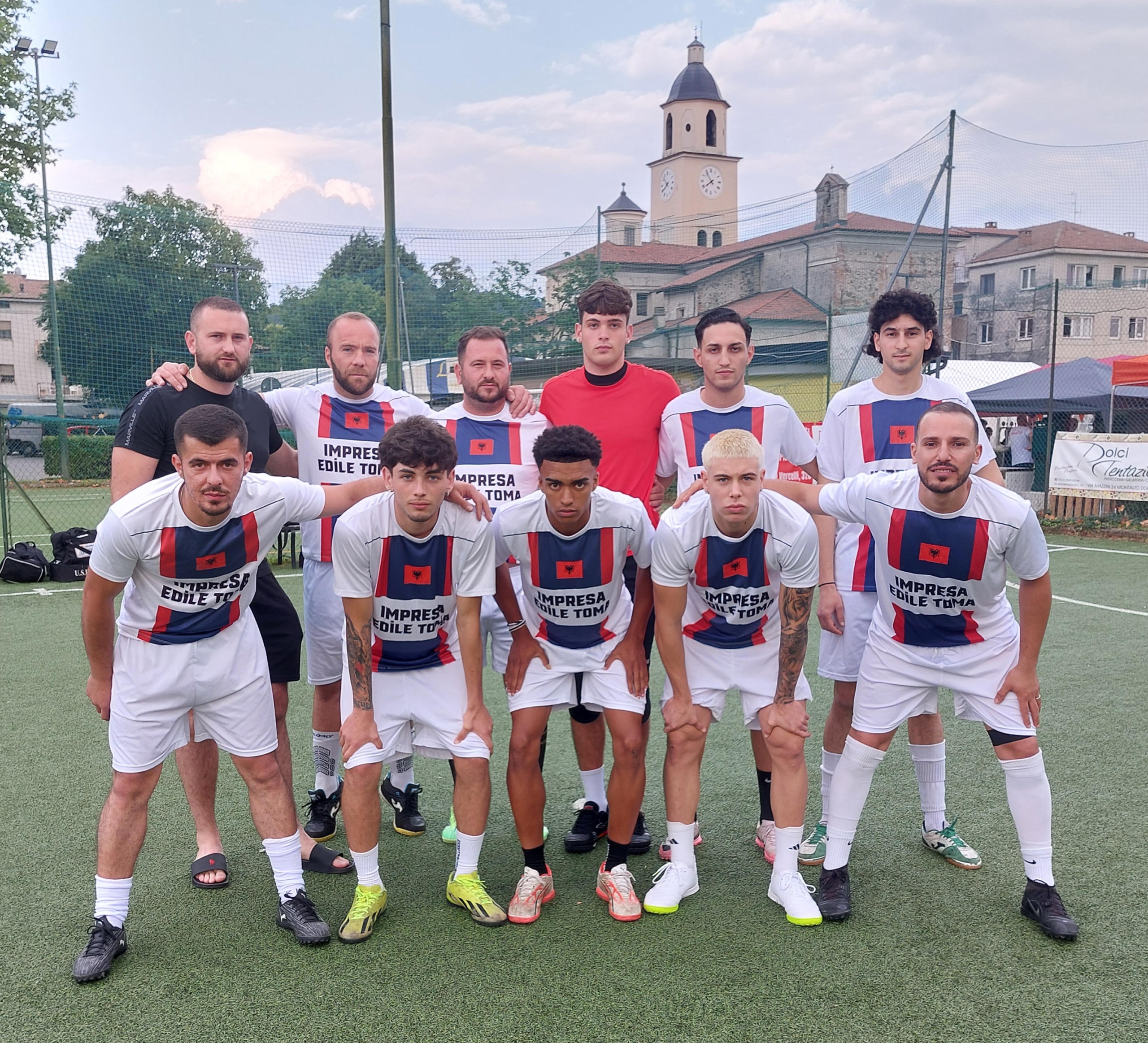 club kit photo