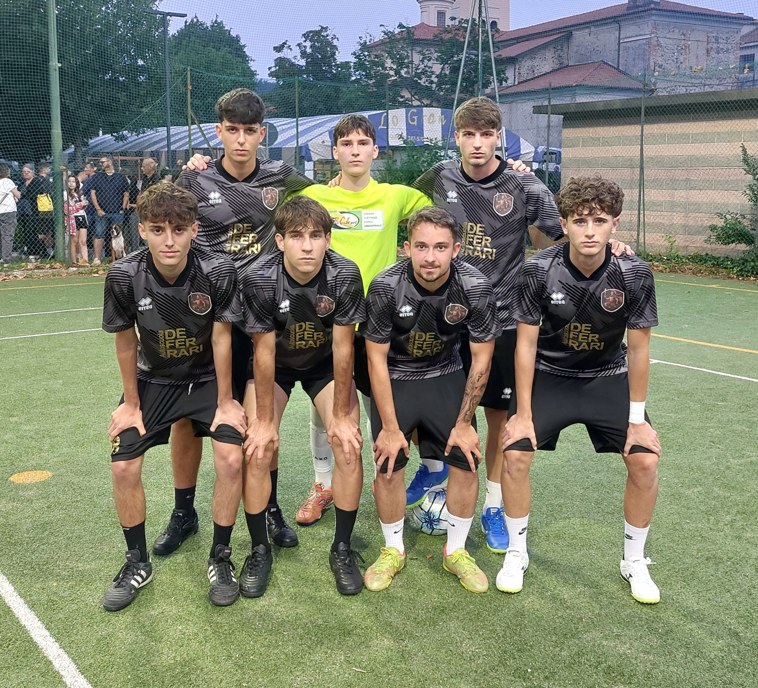 club kit photo