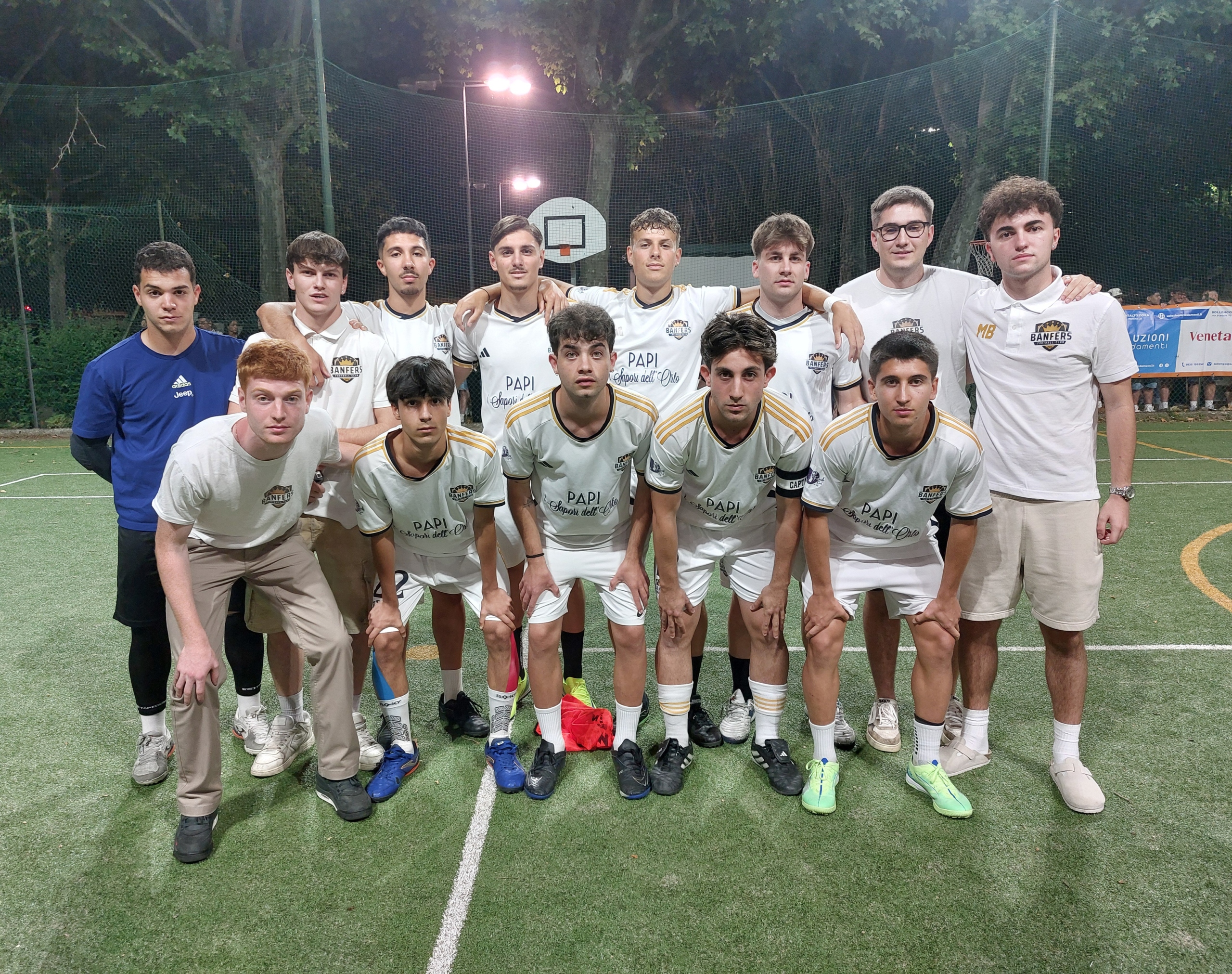 club kit photo