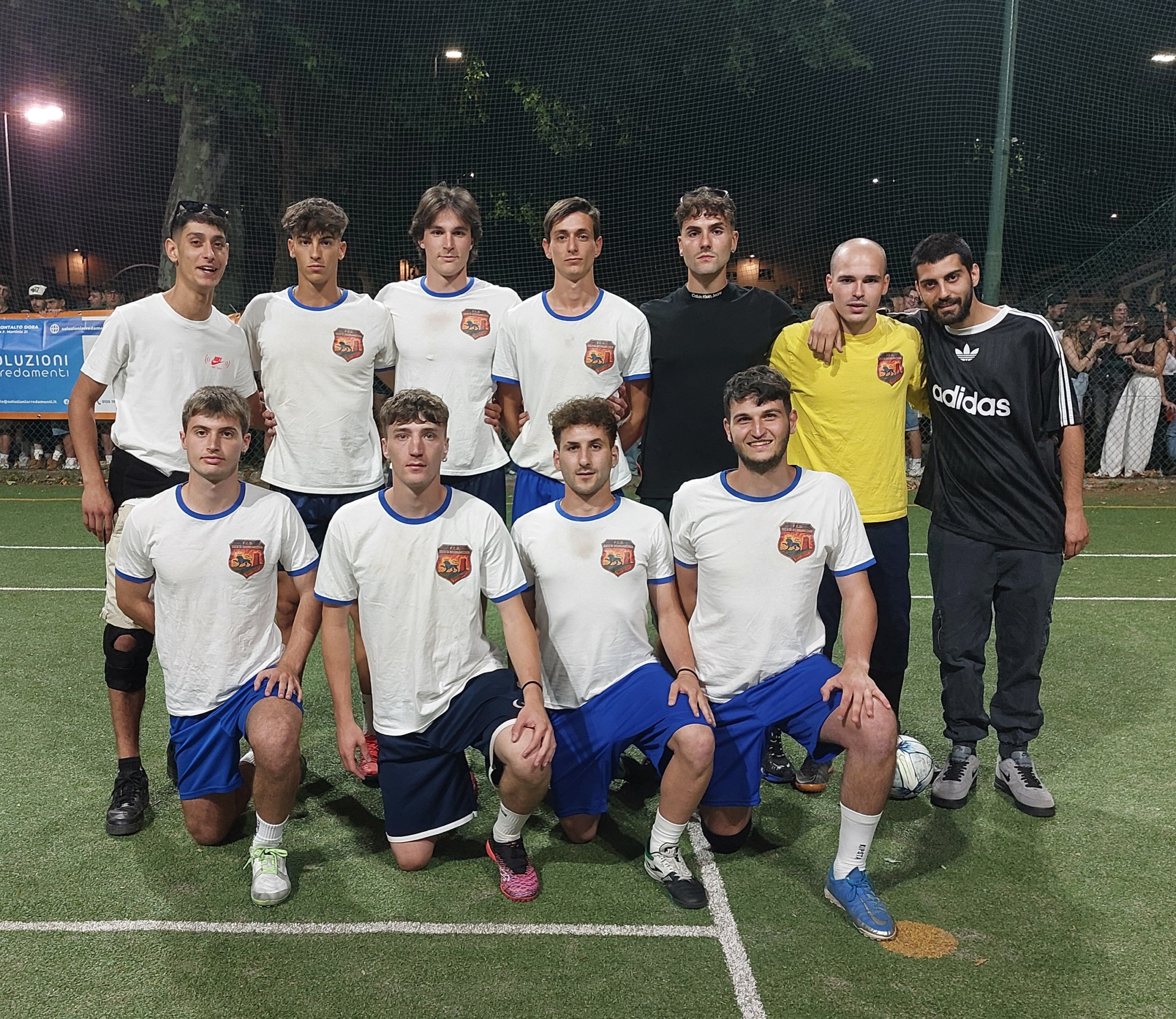 club kit photo