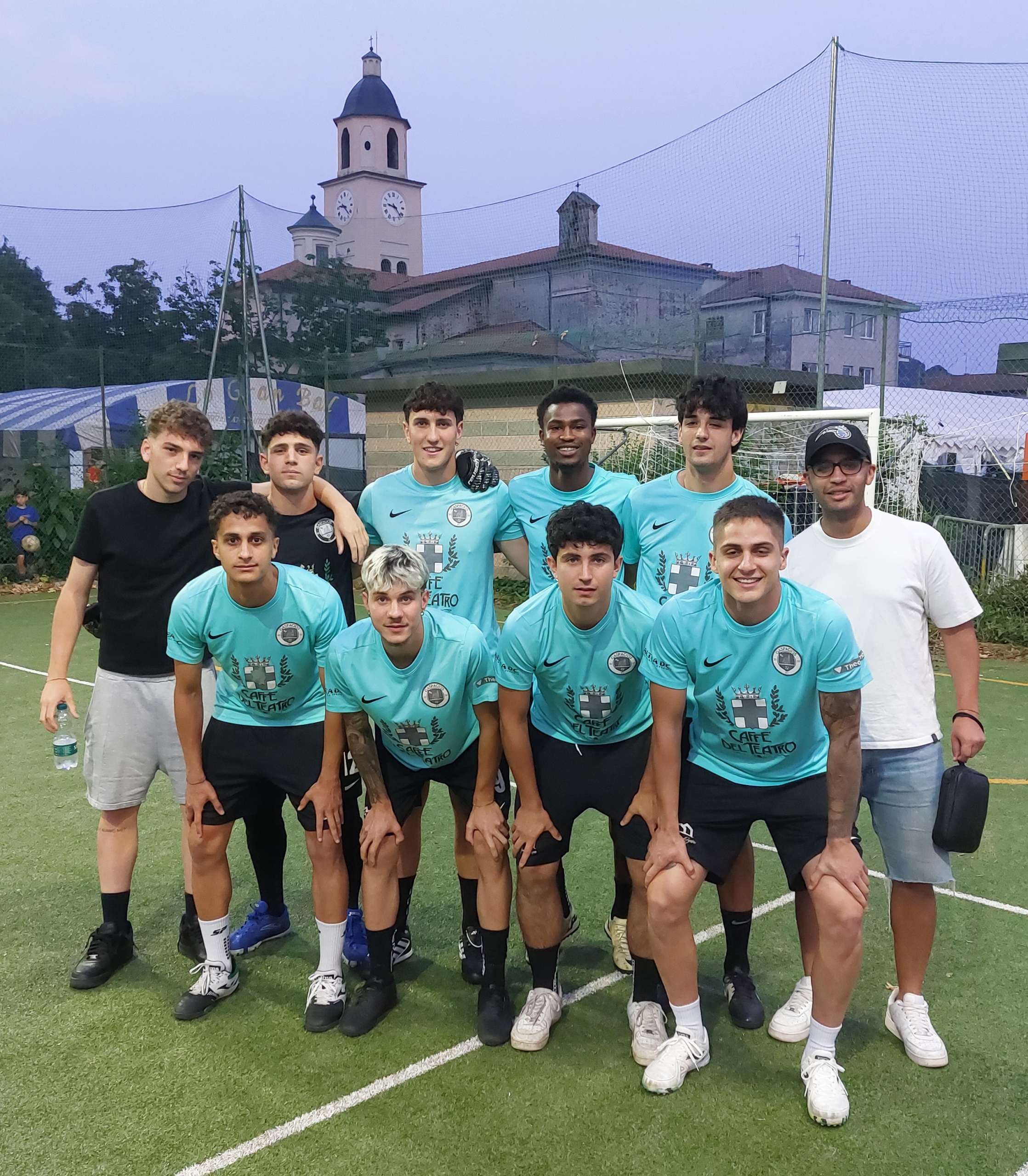 club kit photo
